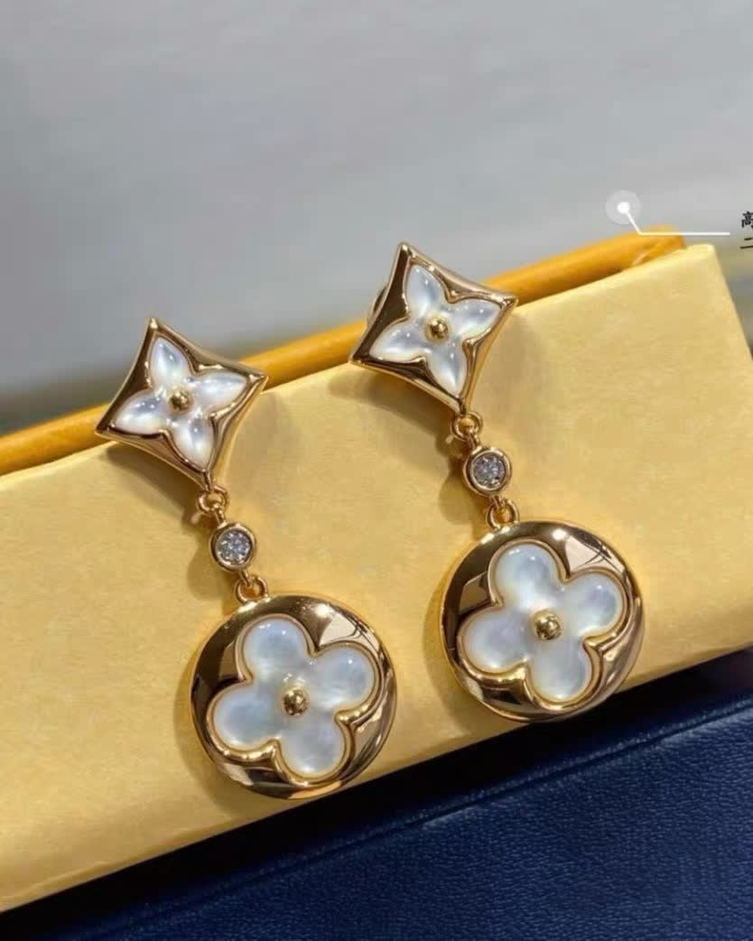 Louis Vuitton Gold Flower Earrings Louis Vuitton Gold Flower Earrings